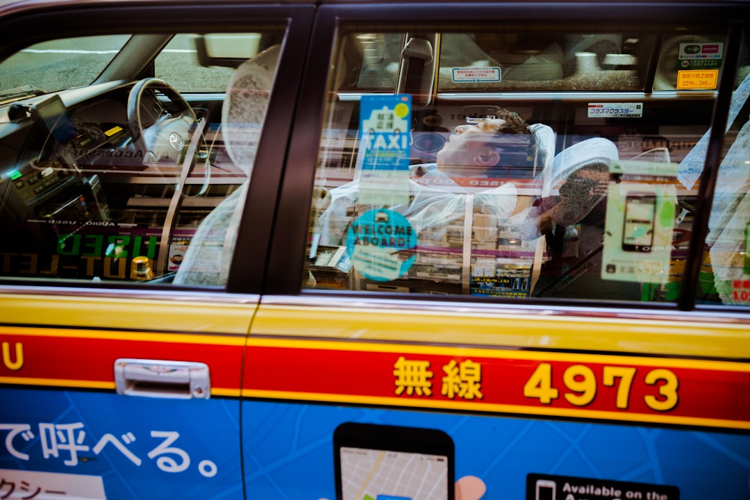 découvrez le 'japanese nap', une sieste courte et revitalisante inspirée des techniques traditionnelles japonaises pour booster votre énergie rapidement.