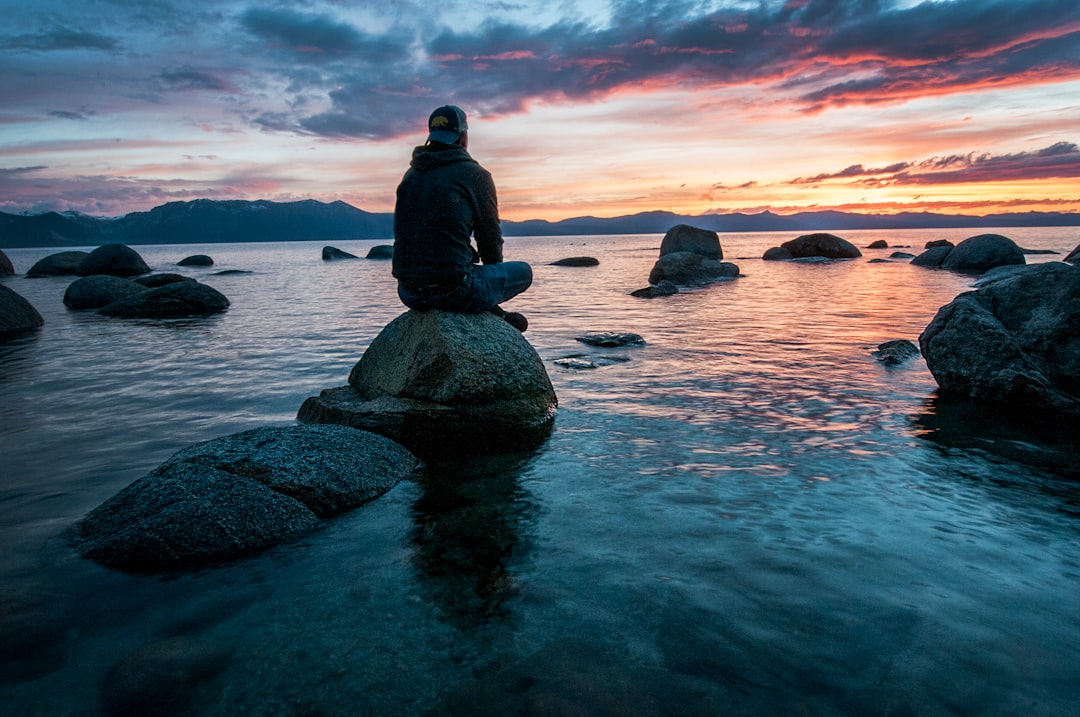 découvrez les bienfaits de la méditation pour réduire le stress, améliorer la concentration et favoriser le bien-être mental au quotidien.