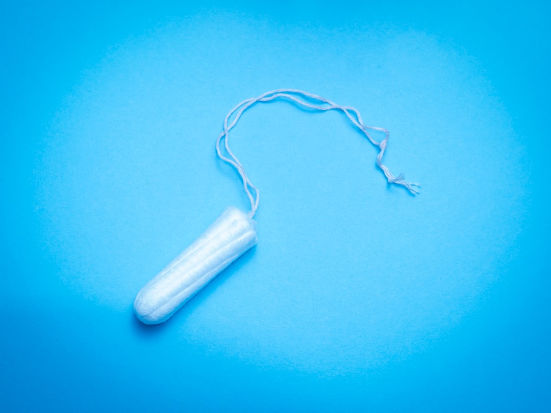 découvrez tout sur les menstruations : fonctionnement du cycle menstruel, symptômes courants, conseils pour mieux vivre cette période et réponses aux questions fréquentes sur les règles.