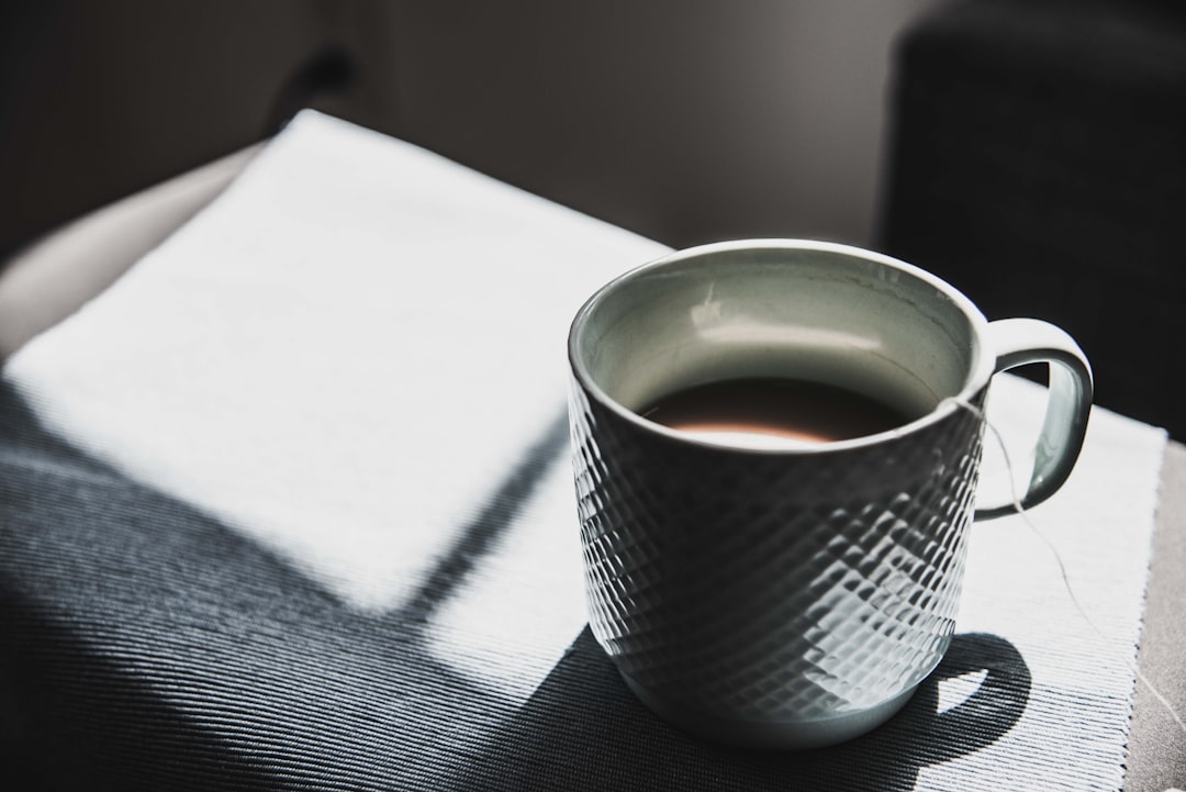 découvrez notre sélection de boissons du matin pour bien démarrer la journée : cafés aromatiques, thés revigorants et jus frais.