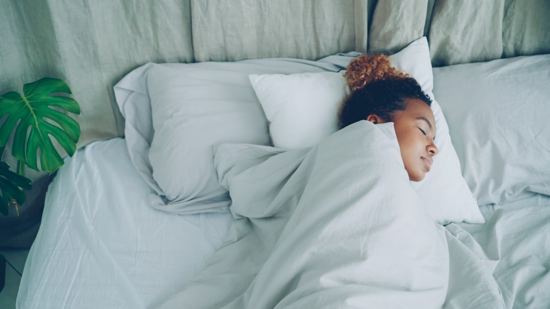 découvrez comment améliorer la qualité de votre sommeil grâce à des conseils pratiques, des techniques éprouvées et des informations essentielles pour des nuits réparatrices et une meilleure santé au quotidien.